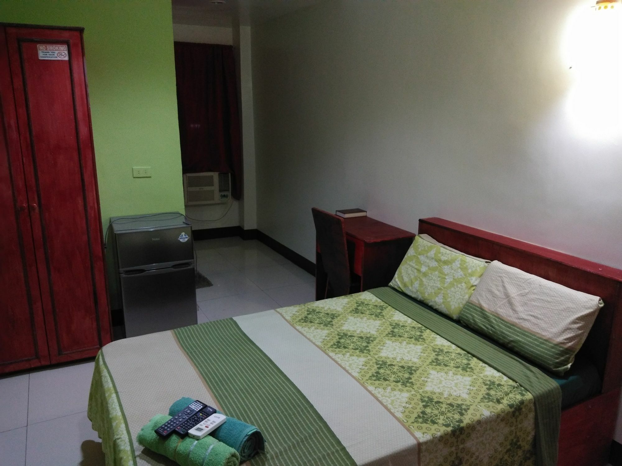 Aosmec Square Hotel Lapu-Lapu City Exterior photo